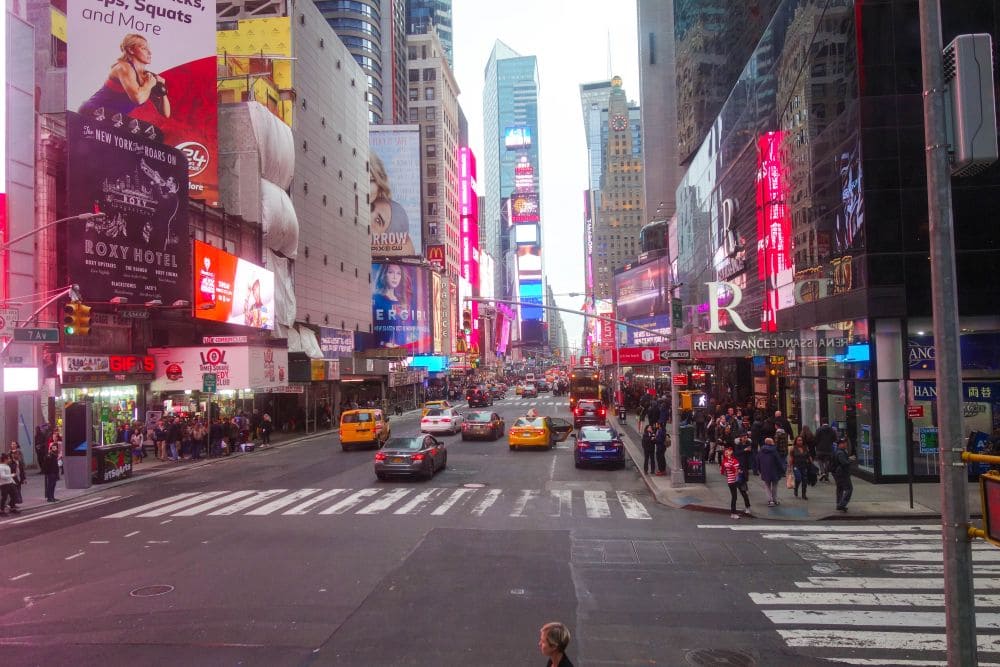 Times Square – Das pulsierende Herz New Yorks - Verliebt in die USA